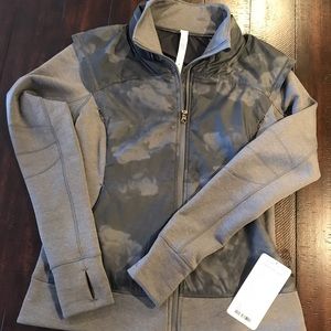 Lululemon Snug Sprinter Jacket NWT Sz 10